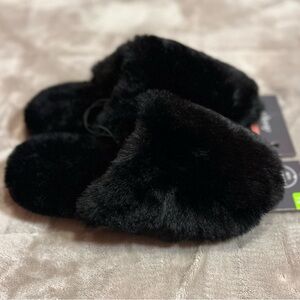 "Memory Foam Faux Fur House Slippers"